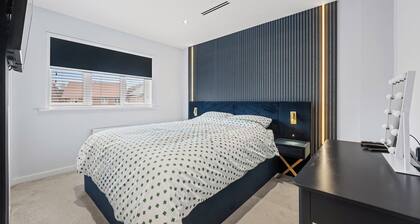3 Bed Detached House - Sky Tv - Garden - Pets