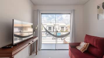 Basic Apartment | Living area