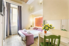 Classic Room, City View