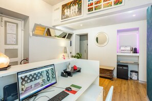 Reception - Nicole Suite (Rome)