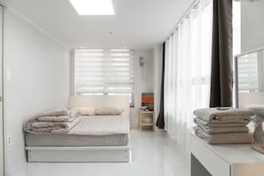 3 bedrooms, WiFi, bed sheets