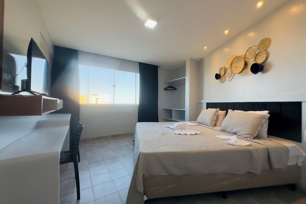 Apartamento clássico, vista para a praia | Escrivaninha, espaço de trabalho para notebook, Wi-Fi de cortesia