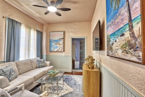 Condo, 2 Queen Beds (Ledoux Carre' #1) | Living area