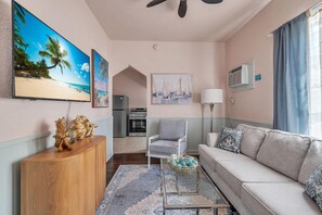Condo, 2 Queen Beds (Ledoux Carre' #1) | Living area