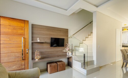 House With 2 Suites and Barbecue Lrm0226