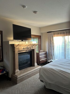 1 bedroom, iron/ironing board, WiFi