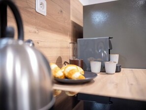 Food and drink - Lovely renovated apartment Calanque de Figuerolles (La Ciotat)