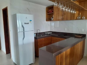 Deluxe Apartment, Sea View | In-room safe, blackout curtains, free WiFi