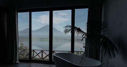 2 bedroom house overlooking Lake Ruhondo and the five volcanoes in Rwanda