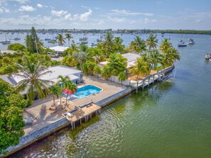 A heated pool - Waterfront, Pool, Dock, Kayaks & Stunning Views (Marathon)