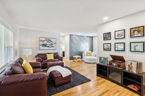 Smart TV, fireplace, DVD player, music library