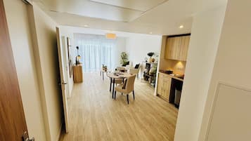 Apartament bàsic, balcó | Sala d'estar
