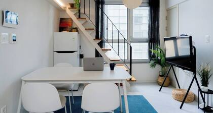 High-Rise COZY 3-bedroom apartment in Gangnam Seoul COEX