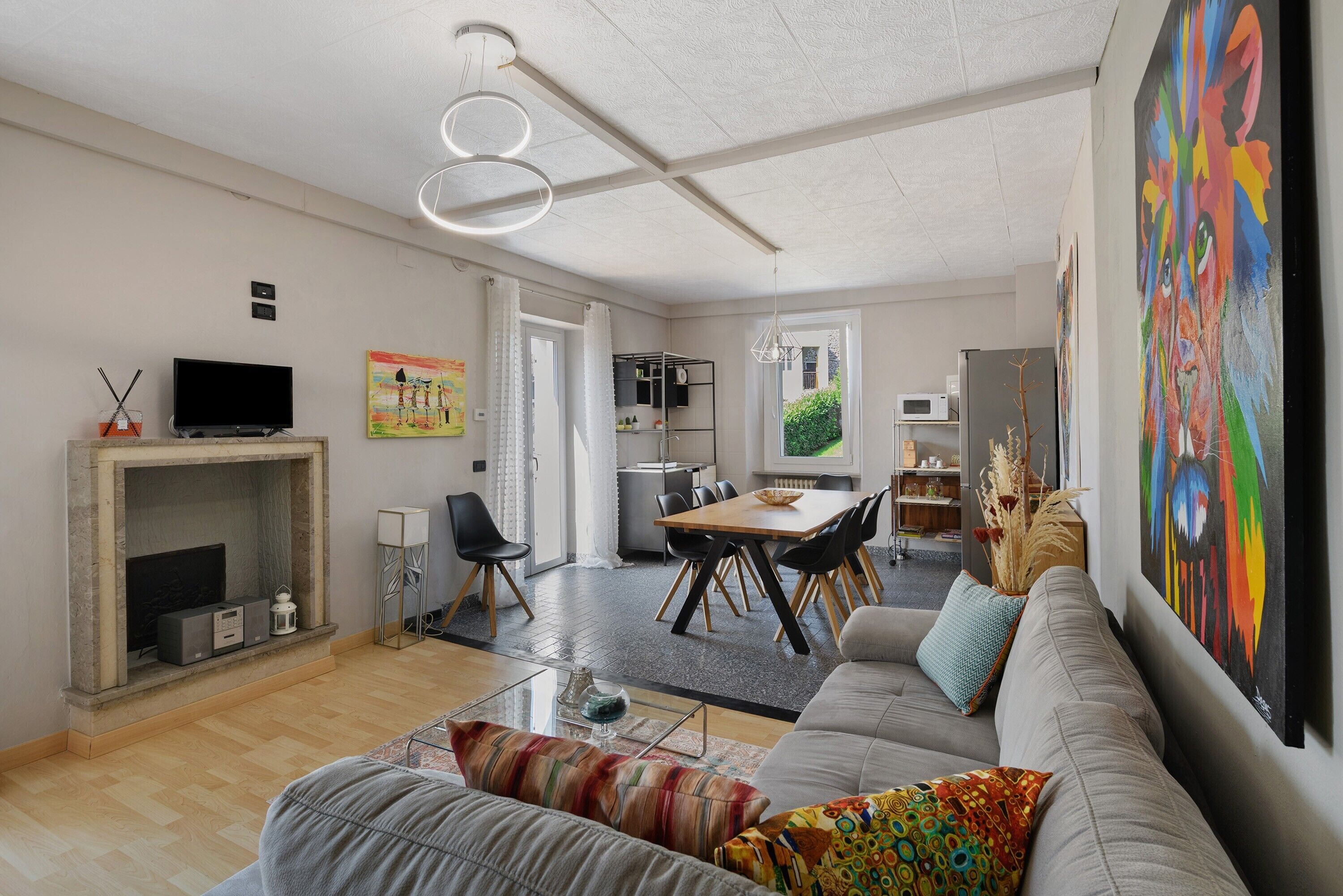 Televisión y estéreo 