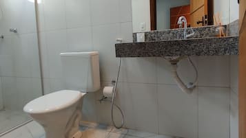 Deluxe Double Room | Bathroom