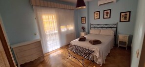 4 Schlafzimmer, Bügeleisen/Bügelbrett, WLAN, Bettwäsche