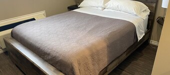 Timber Wolf Inn Motel
