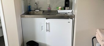 Timber Wolf Inn Motel