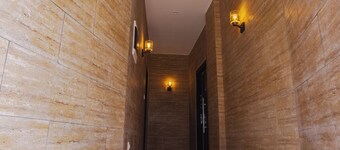 Apartment with sea view and hammam, located at the foot of the magical port of La Perouse