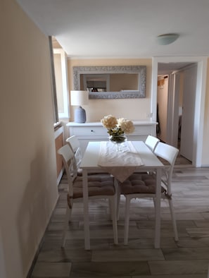 Dining - Porto Ercole, Casaletto Il Torrino in the Tuscan countryside a step away from the sea (Porto Ercole)