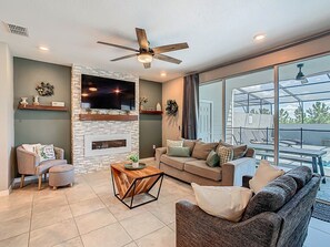 Smart TV - Windsor Island Luxury 5BR Disney Villa with Private Pool (Davenport)