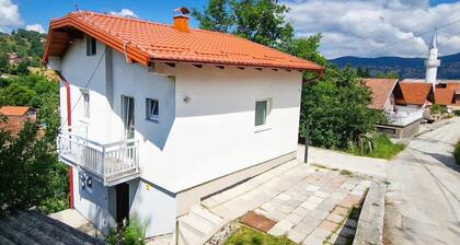 Wonderful 2-bedroom house with ACs, 10 min to Sarajevo center