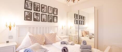 1 soverom, internettilgang og sengetøy