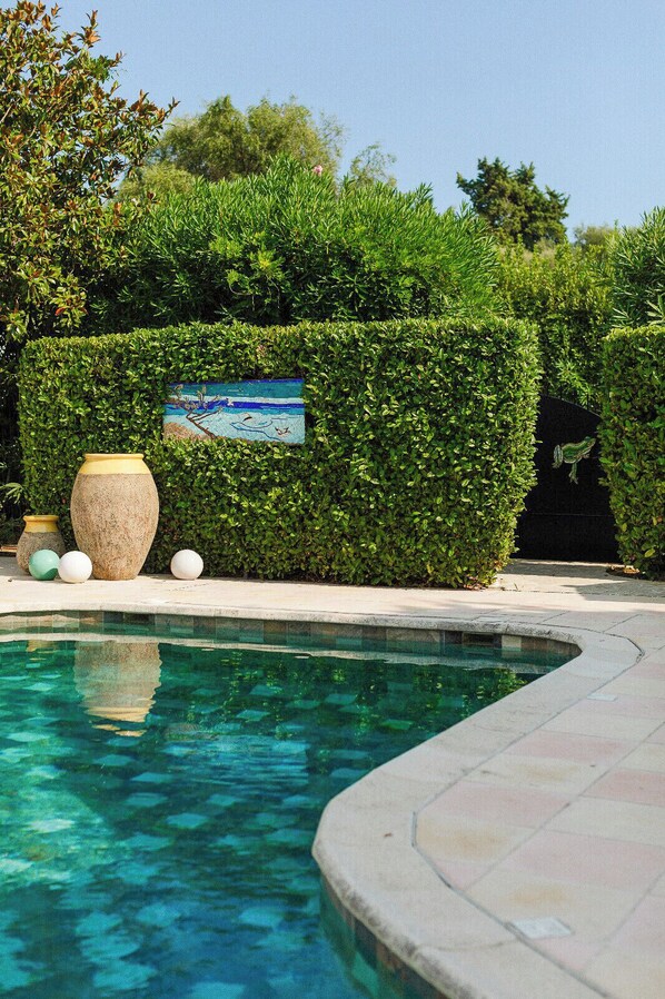 Pool - Azure Villa, 14 Guests - Heart of Cap d’Antibes (Antibes)