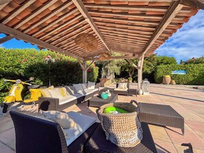Terrace/patio - Azure Villa, 14 Guests - Heart of Cap d’Antibes (Antibes)