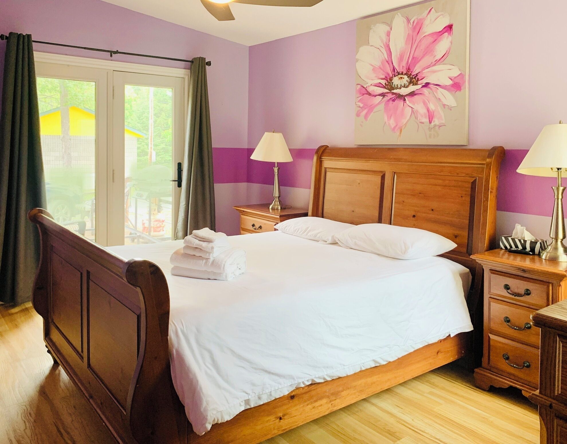 2 habitaciones, tabla de planchar con plancha, wifi y ropa de cama 