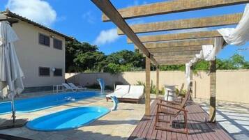Piscina externa