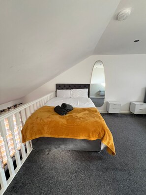 1 bedroom, iron/ironing board, WiFi