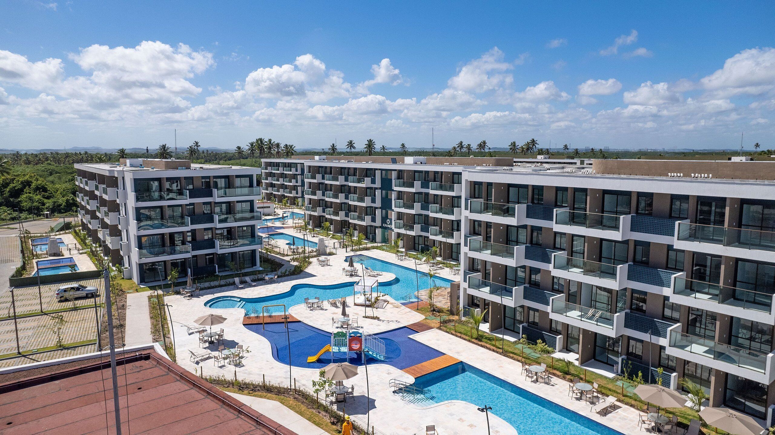 3 outdoor pools