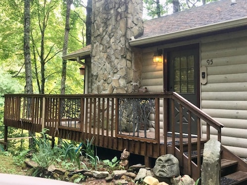 Cozy, Near Tsali MTB, Fontana Lake, Fire pit,Gated Deck, Pets Ok