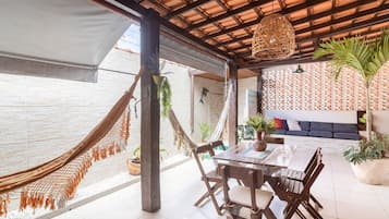 Vila básica | Opções para refeição ao ar livre