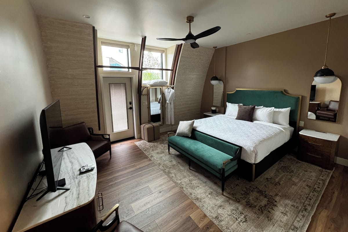 Két bảo mật tại phòng, màn/rèm cản sáng, phòng cách âm