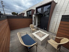 Terrace/patio - The Q Inn  (Morro Bay)