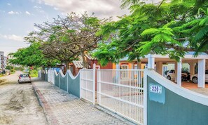 Basic Villa | Property grounds