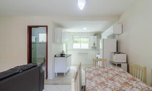 Basic Villa | Interior - CCM - Condominium 150m From Mariscal Beach (Bombinhas)