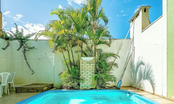 Basic Villa | Kolam renang | Kolam renang terbuka 