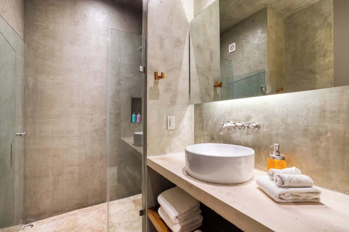 Shower, hair dryer