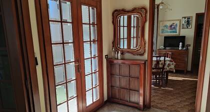 Detached house surrounded by its own green space - Host Betty & Mauro