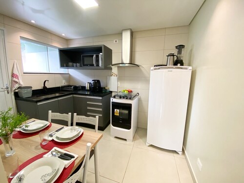 Casa Nova Climatizada Mercado Municipal 7 Hospedes