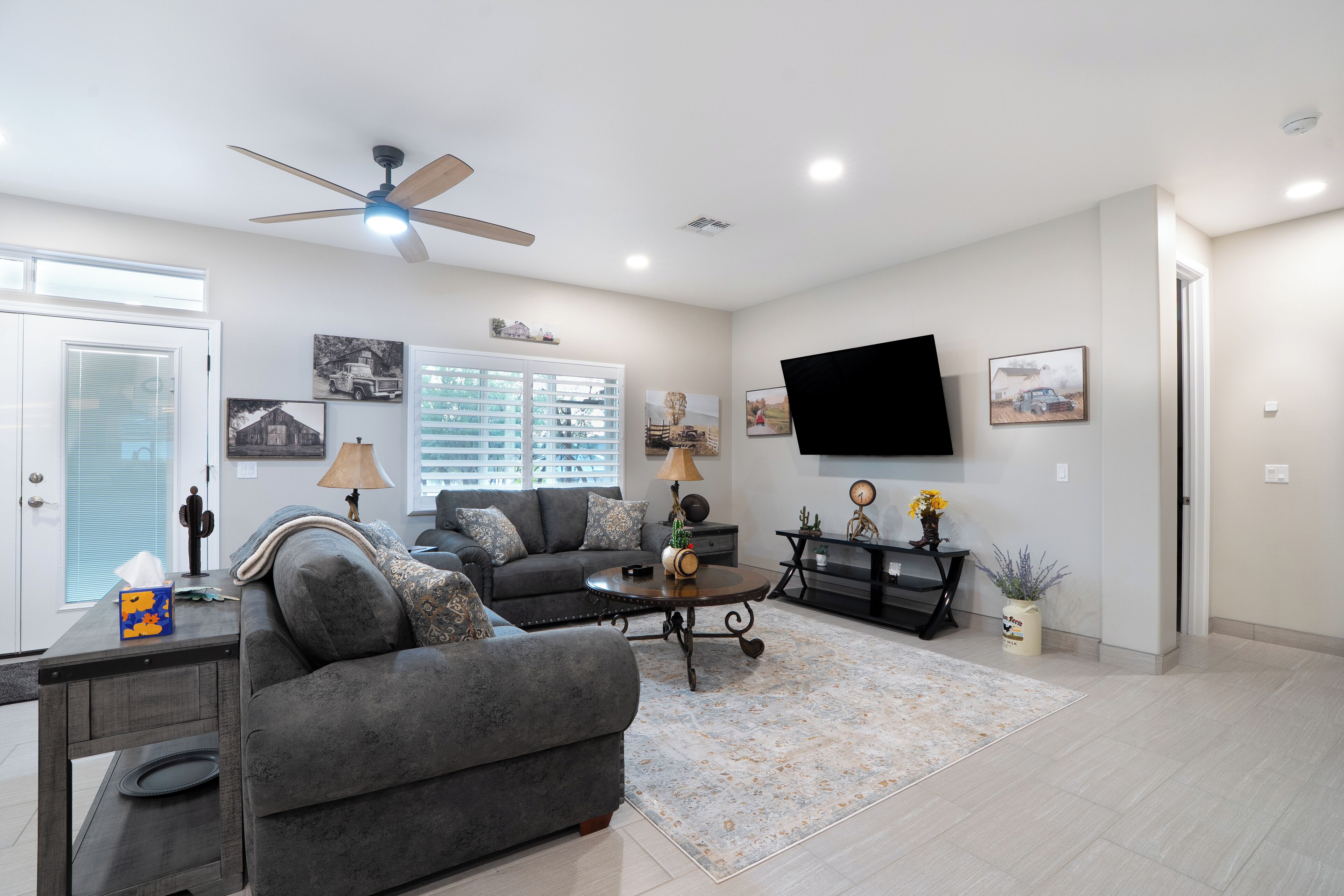 New Home Located In The "Heart" Of Az. Come Explore Az. So Much To See And Do. - Camp Verde, AZ