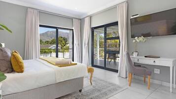 9 bedrooms, internet, bed sheets