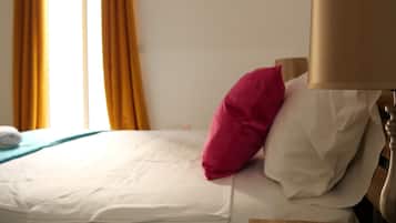 Verdunkelungsvorhänge, Bügeleisen/Bügelbrett, kostenloses WLAN