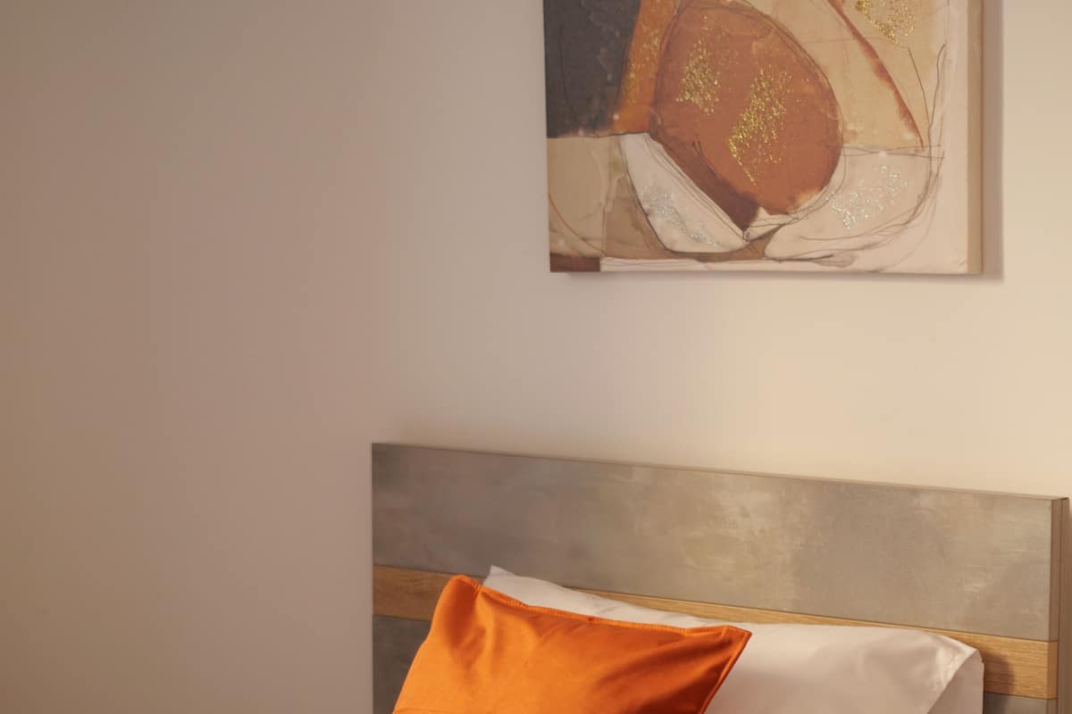 Deluxe Duplex, Balcony, City View | Blackout curtains, iron/ironing board, free WiFi