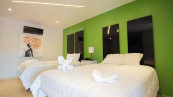 Superior Room | Desk, laptop workspace, free WiFi, bed sheets