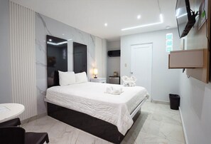 Superior eenpersoonskamer | Een bureau, een laptopwerkplek, gratis wifi, beddengoed