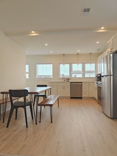 Steps to THE Beach – 3 BDR Condo + Parking